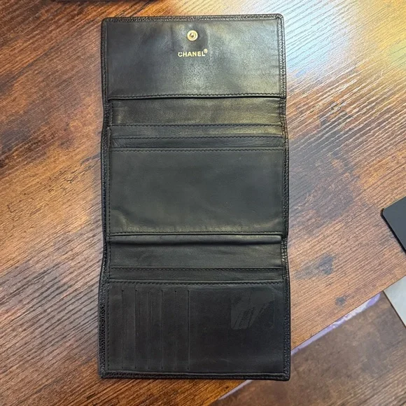 EUC - CHANEL CC Logo Caviar Leather Wallet with COA - Picture 11 of 14